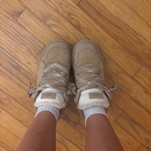 Ugg sneakers size 9 - size,